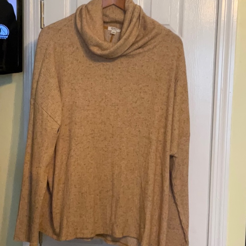 Cowl neck Dylan light sweater weight